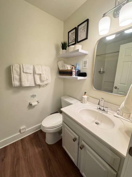 Cute And Cozy Comfy Birds Junior - 1 Mile To Dwntn Ocean Springs, Near With Golf Cart *