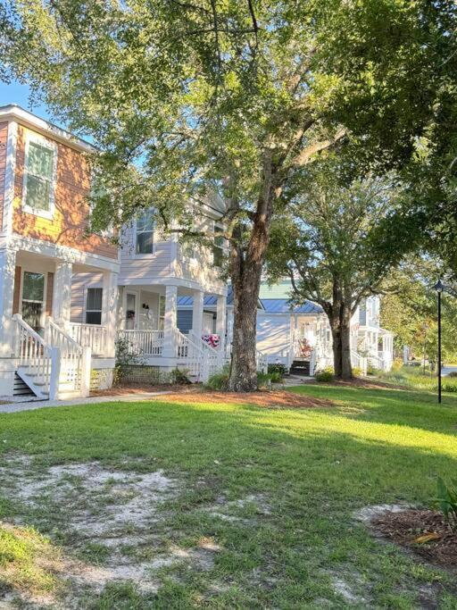 Cute And Cozy Comfy Birds Junior - 1 Mile To Dwntn Ocean Springs, Near With Golf Cart Holiday home